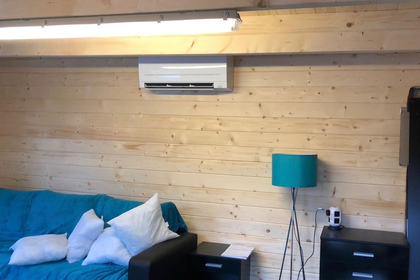 wall mounted air con unit in Outbuilding SubCoolFM