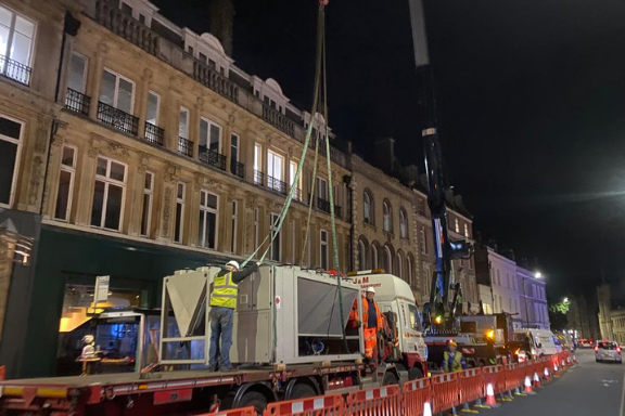SubCool Cambridge Magistrates Court chiller replacement posed for lifting by night